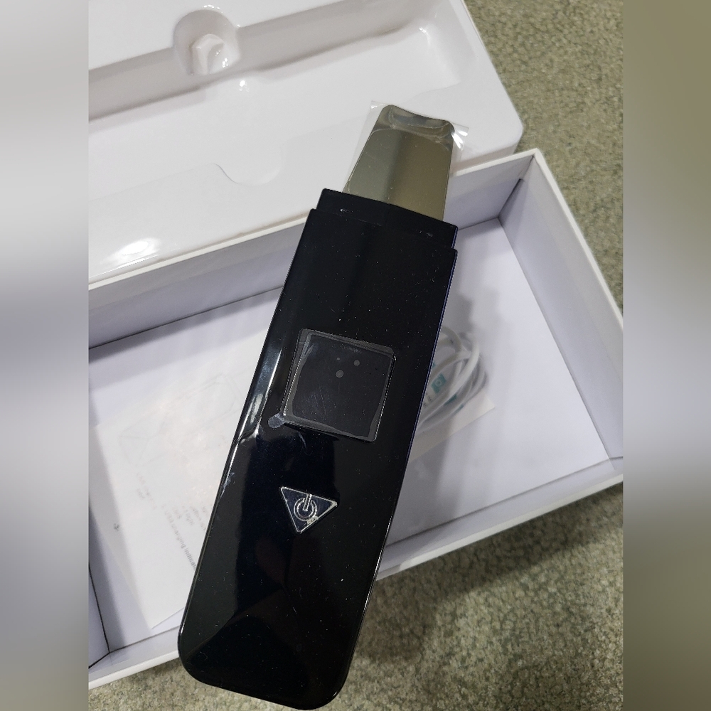 Ultrasonic Acne Pore Black New With Box